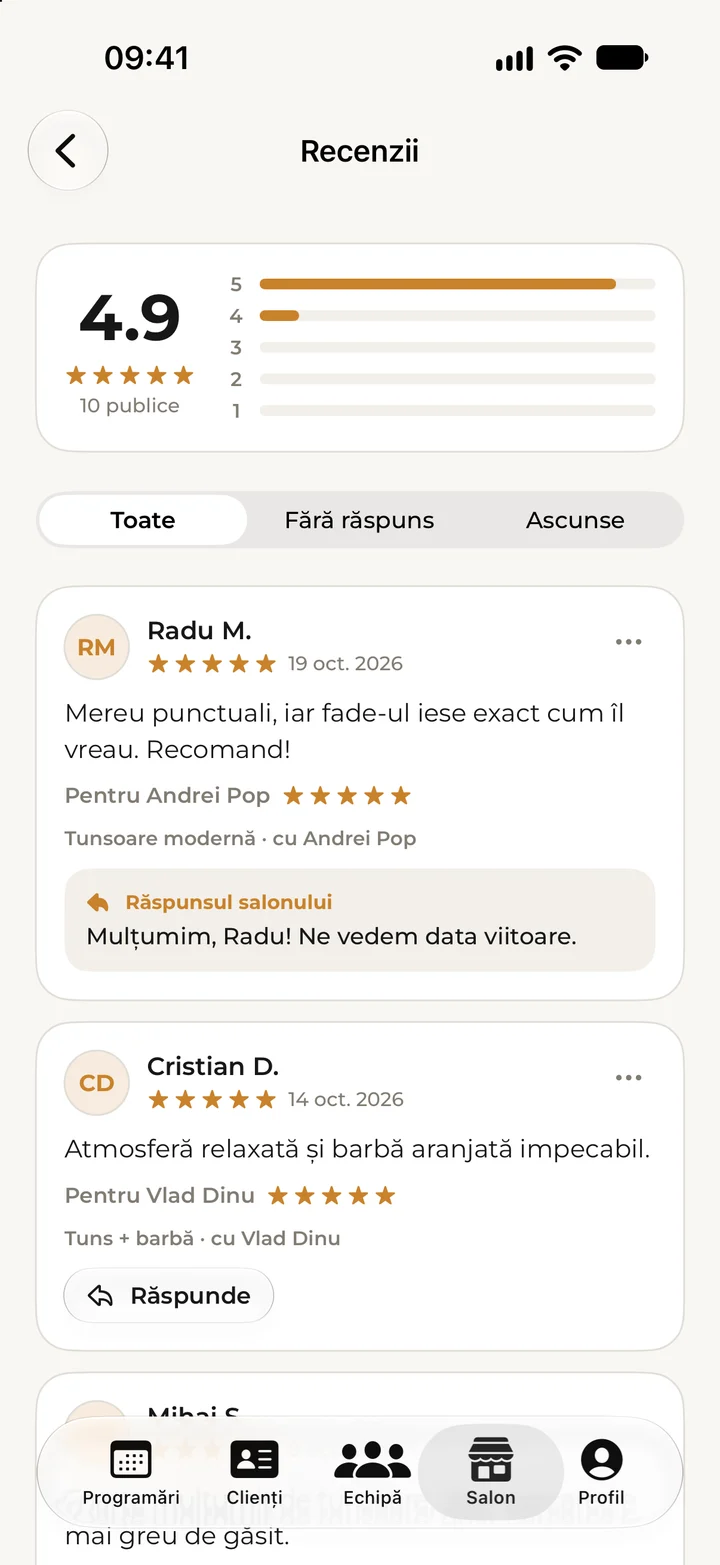 The salon’s reviews in Kyro Studio, with the rating breakdown, a published reply and the reply button.
